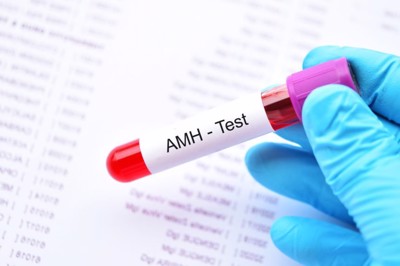 Kiến thức vô sinh: Khi AMH thấp có làm IVF được không?